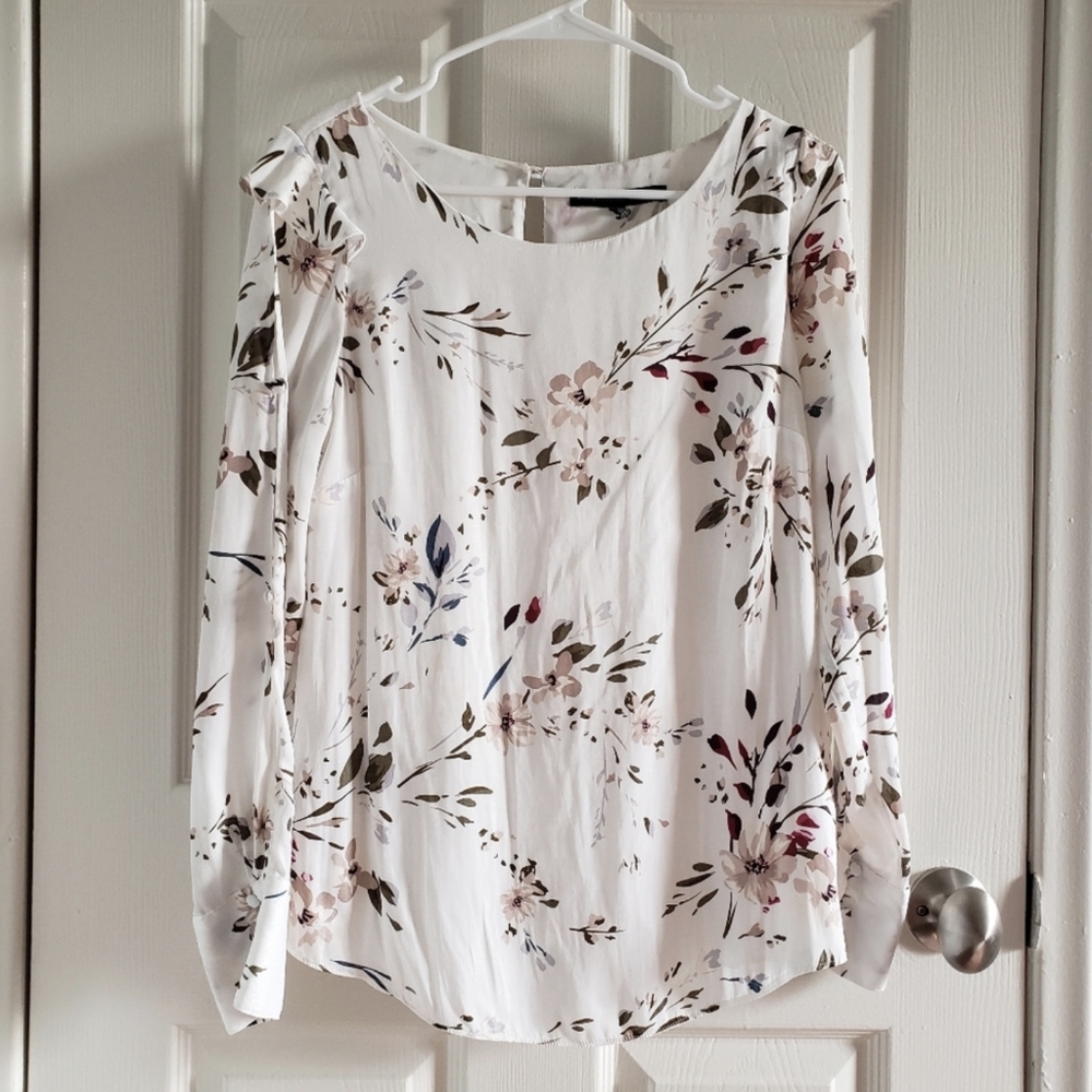 White House Black Market Floral Ruffle Blouse